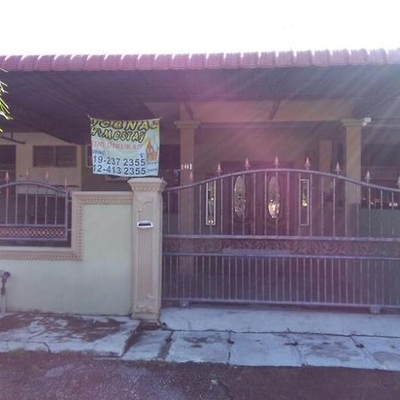 Deenaz Utara Homestay Alor Setar Kültér fotó